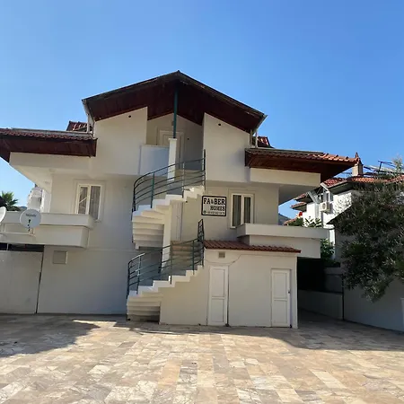 Fa&ber Homes 马尔马里斯