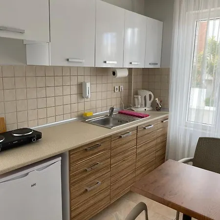 Fa&ber Homes アパート *